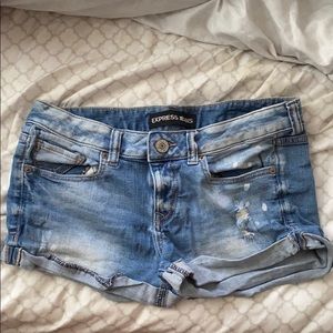 Express shorts